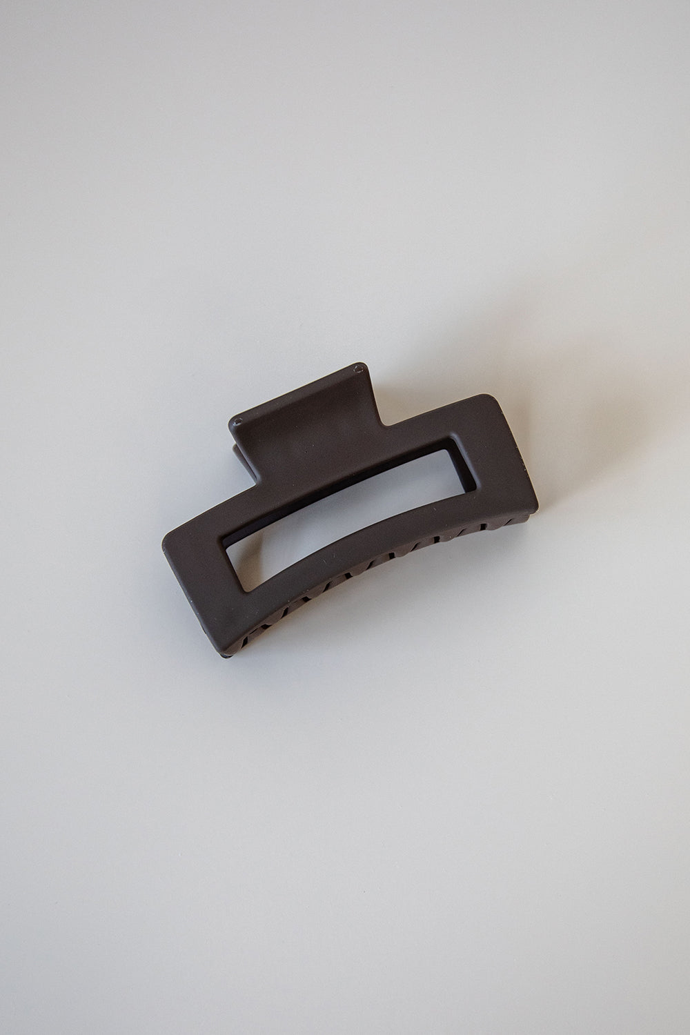 Hallie Claw Hair Clip - Chocolate