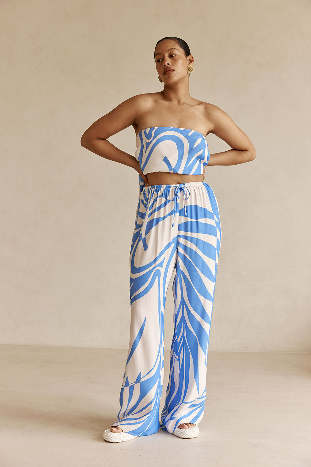 Palm Blue Print Elastic Drawstring Alma Pants