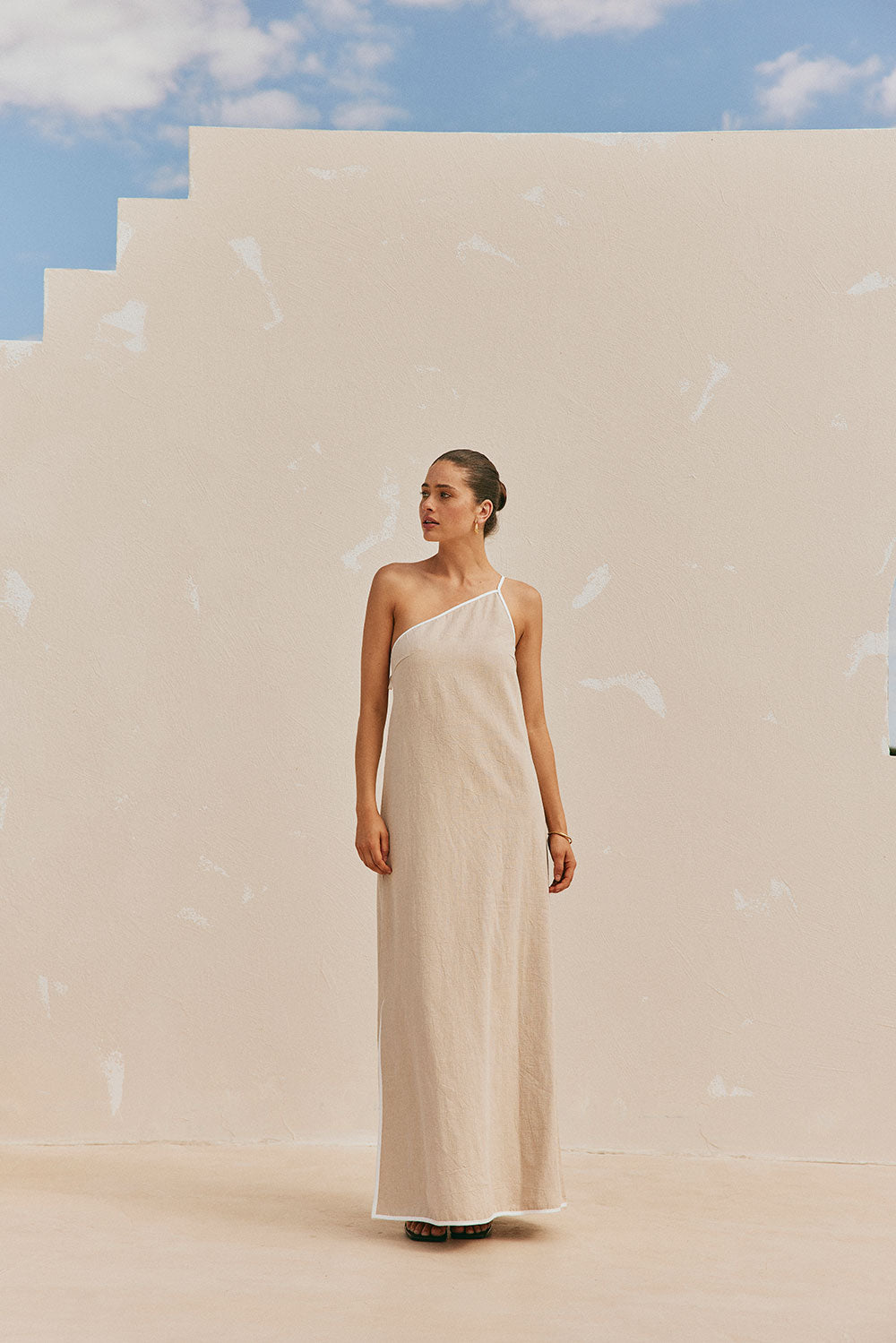 Jayden Split One Shoulder Maxi Dress - Tan & White