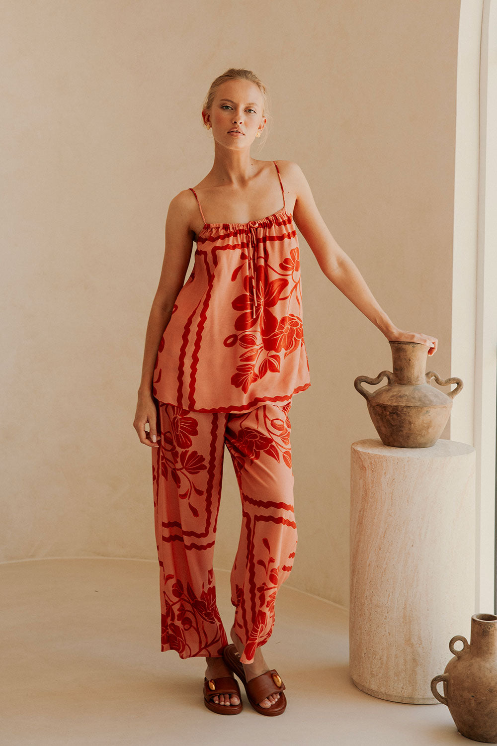 Alani Floral Thin-Strap Top - Fiore Postcard Print in Coral Pink and Red