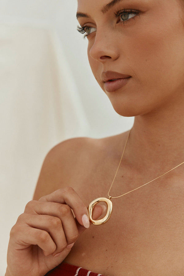 18K Tula Necklace