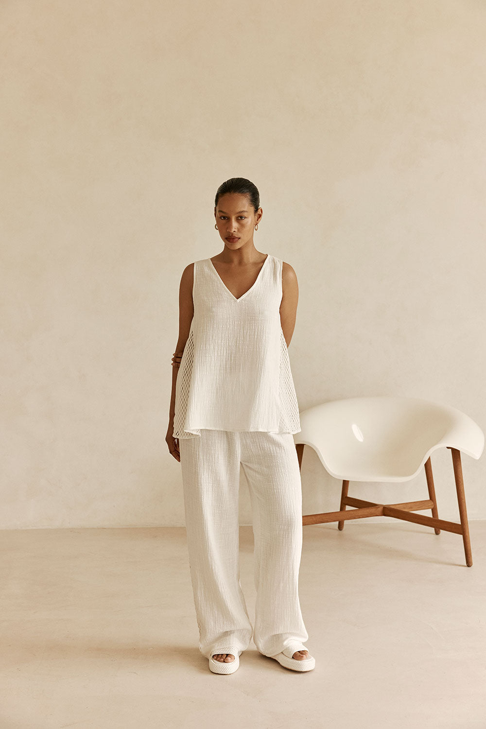 White Elastic Drawstring Relaxed Ditta Pants