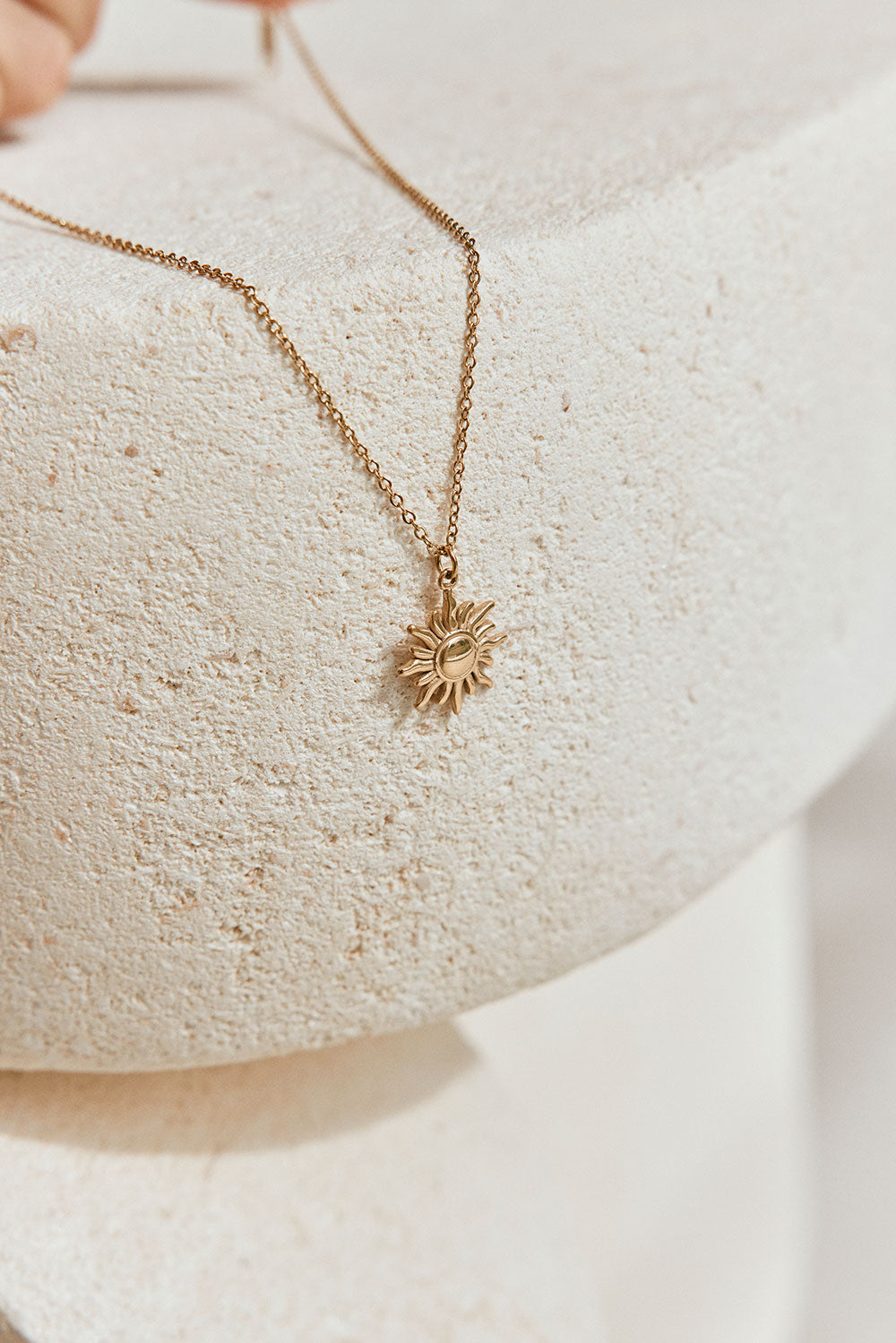 Sol Sun Necklace - Gold