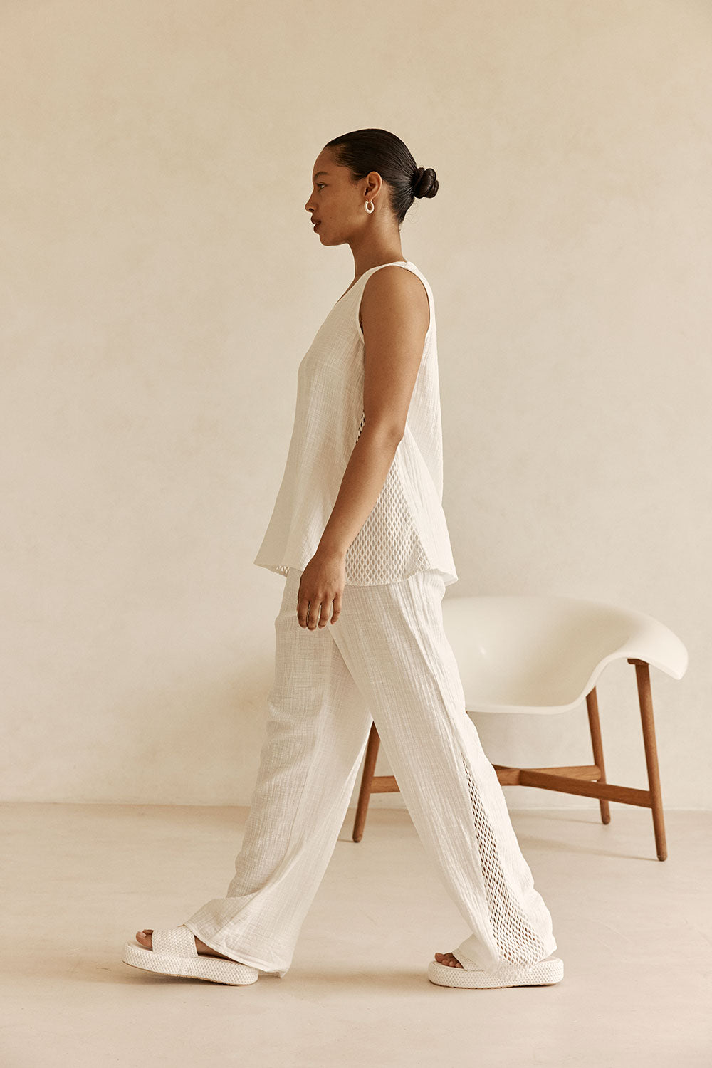 White Elastic Drawstring Relaxed Ditta Pants
