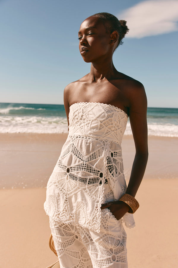 White Embroidered Cutwork Strapless Donna Top