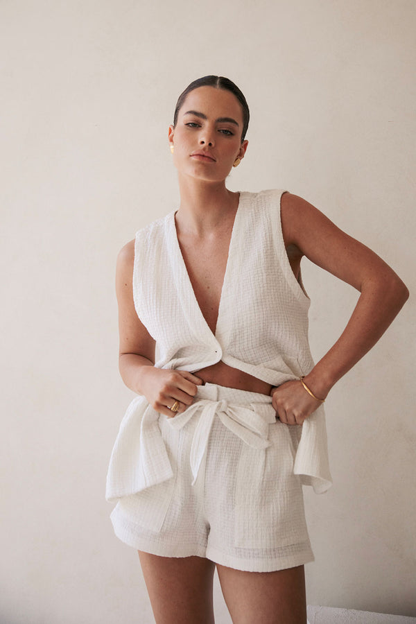 White High Waist Tie Zoriah Shorts