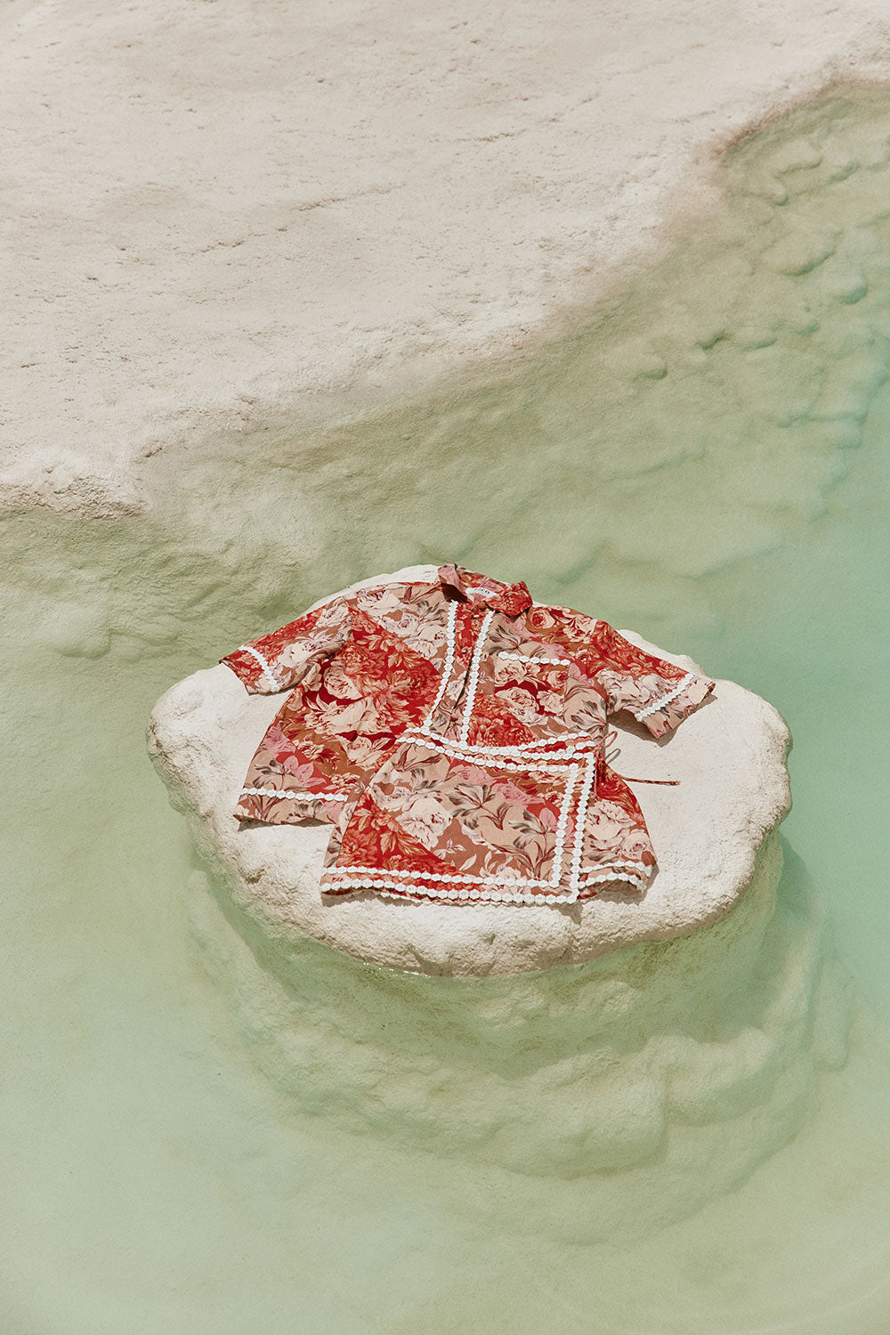 Red Floral Solafleur Print Button Up La Dolce Vita Shirt