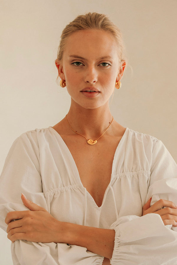 Twirl Shell Necklace - Gold