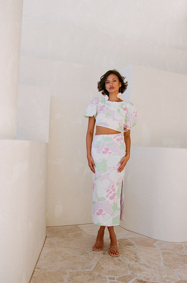 Elika Crop Puff Sleeves Top - Misty Floral Pink Purple Green