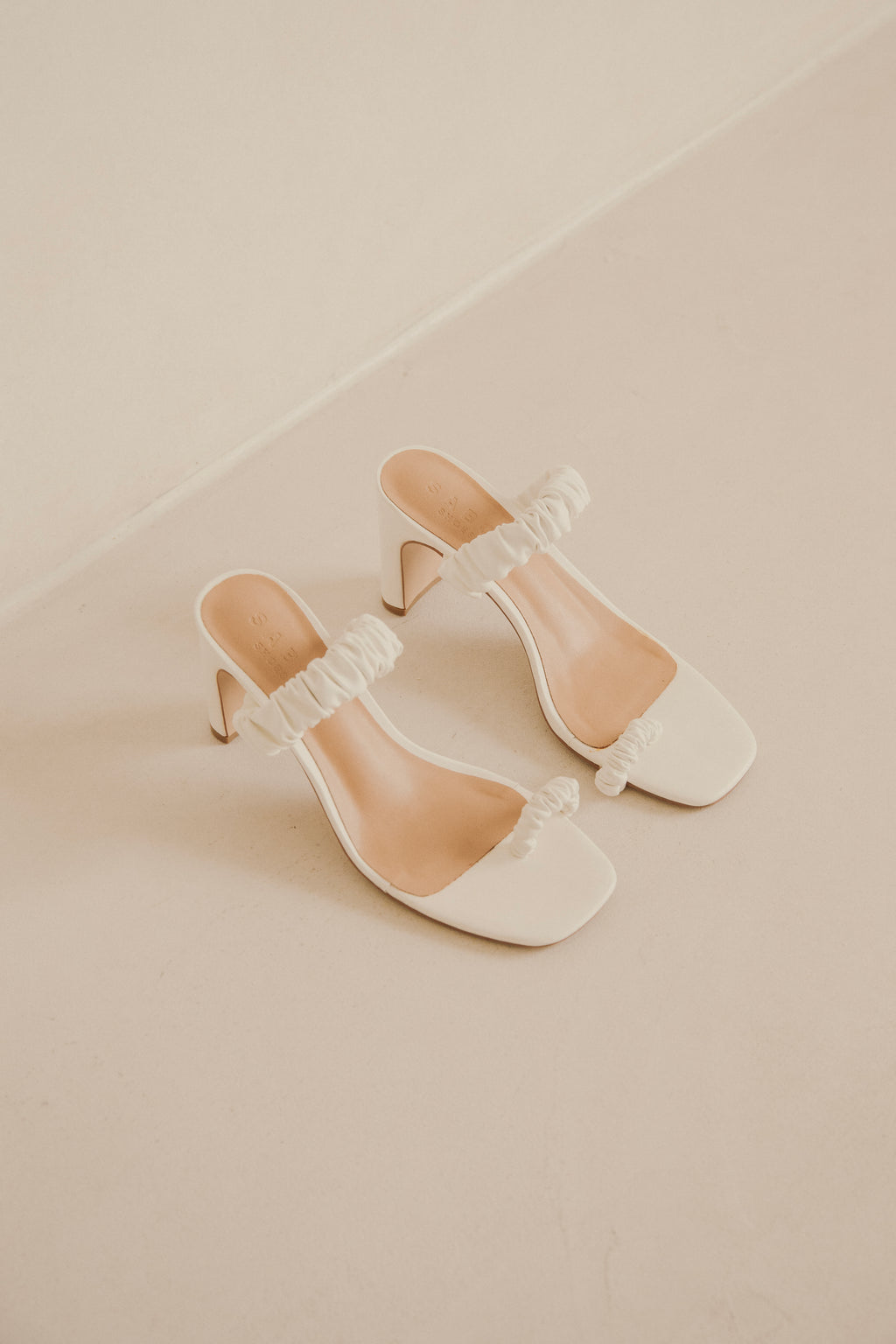 Catalina Block Mules / Heels - White