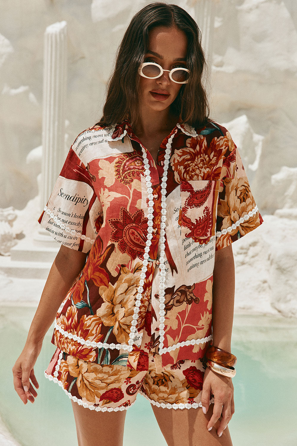 Red Floral Barocca Print Belt Bia Shorts