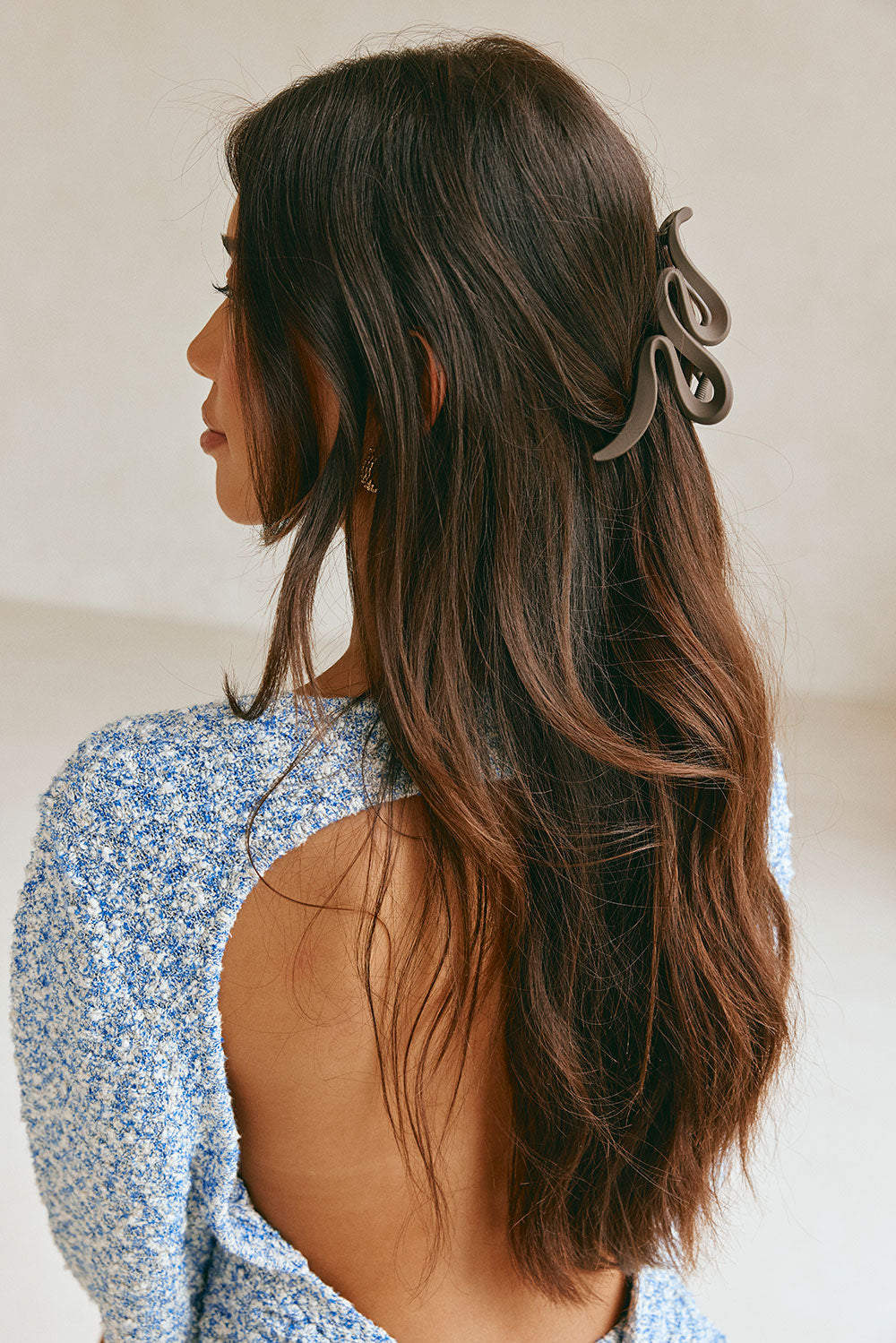 Circa Wavy Claw Clip - Brown