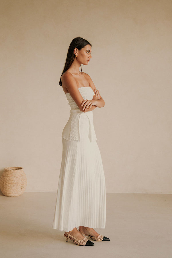 White Ribbed Split Maxi Saria Skirt