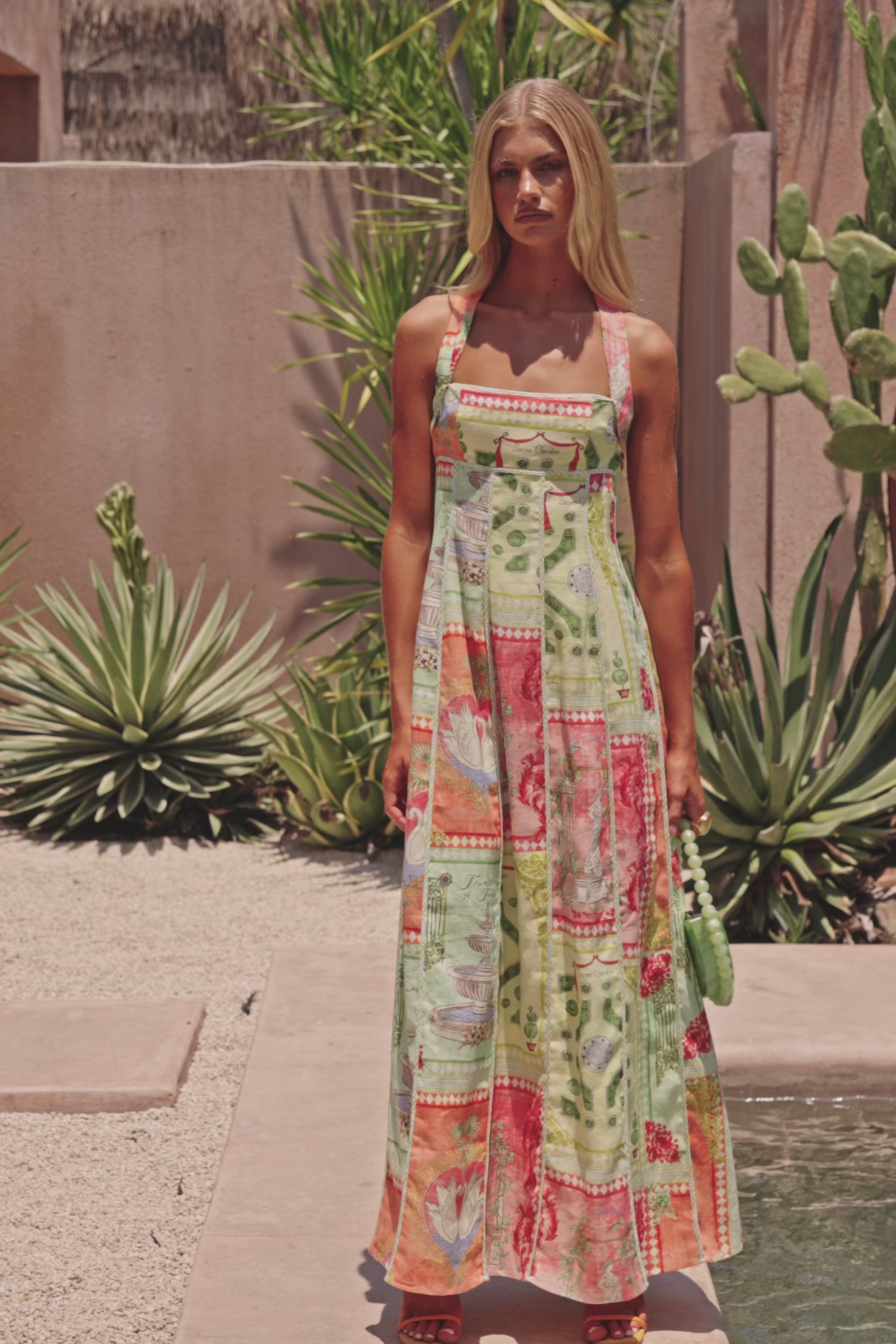 El Jardin Print Belted Estella Shorts