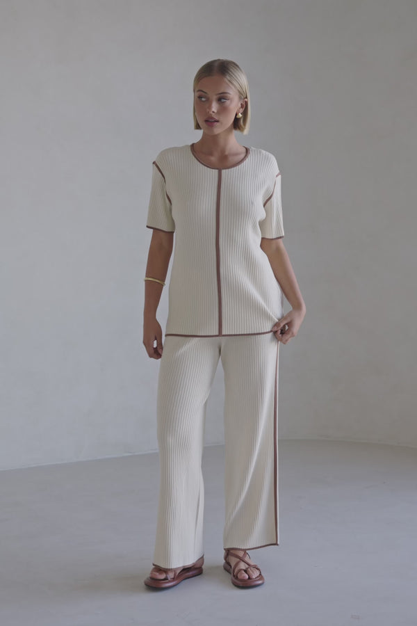 Off White Ribbed Boxy Short Sleeve Cinna Top
