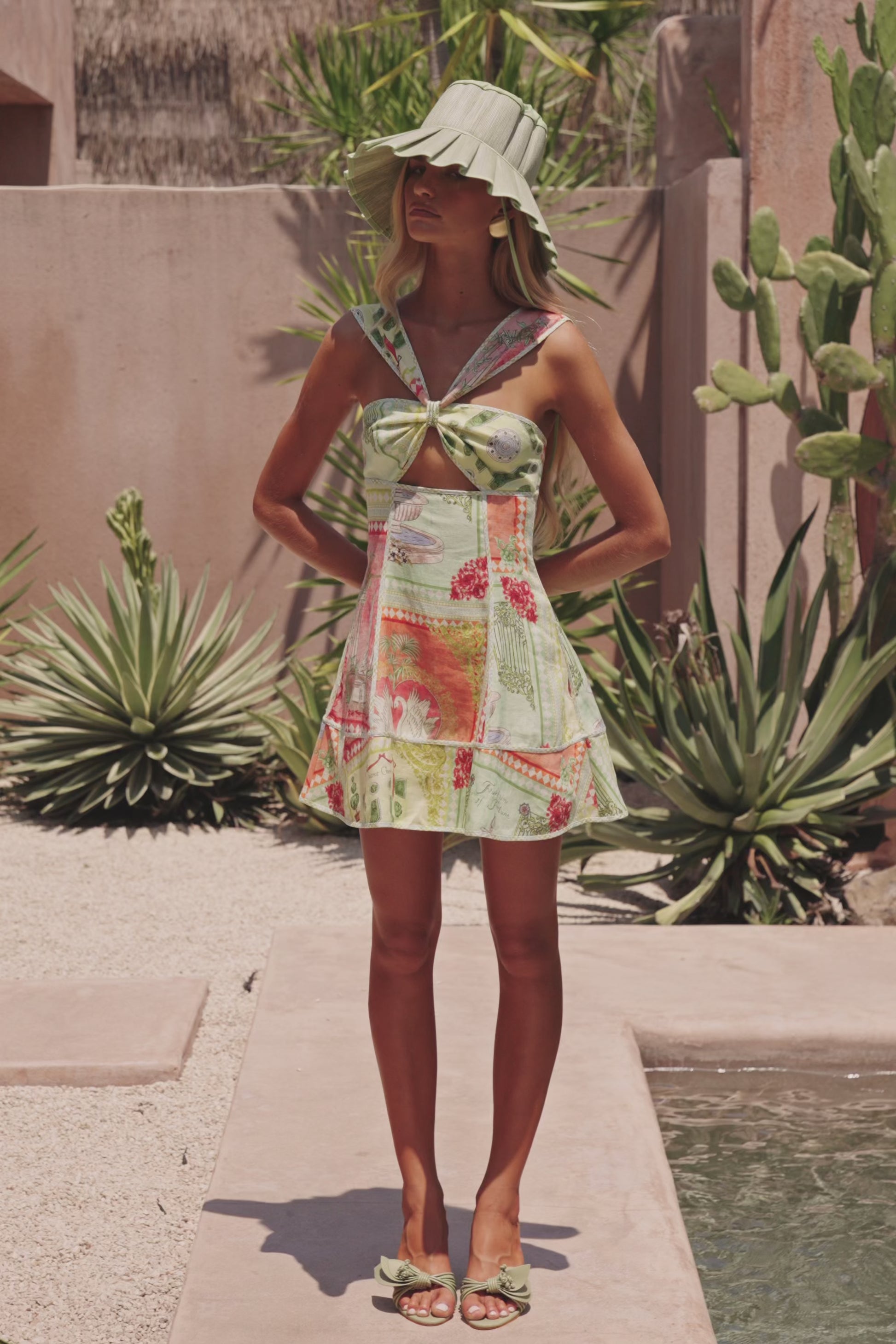 El Jardin Print Halter Mini Natalya Dress