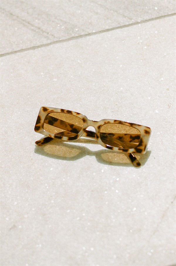 Adri Sunglasses - Tortoise